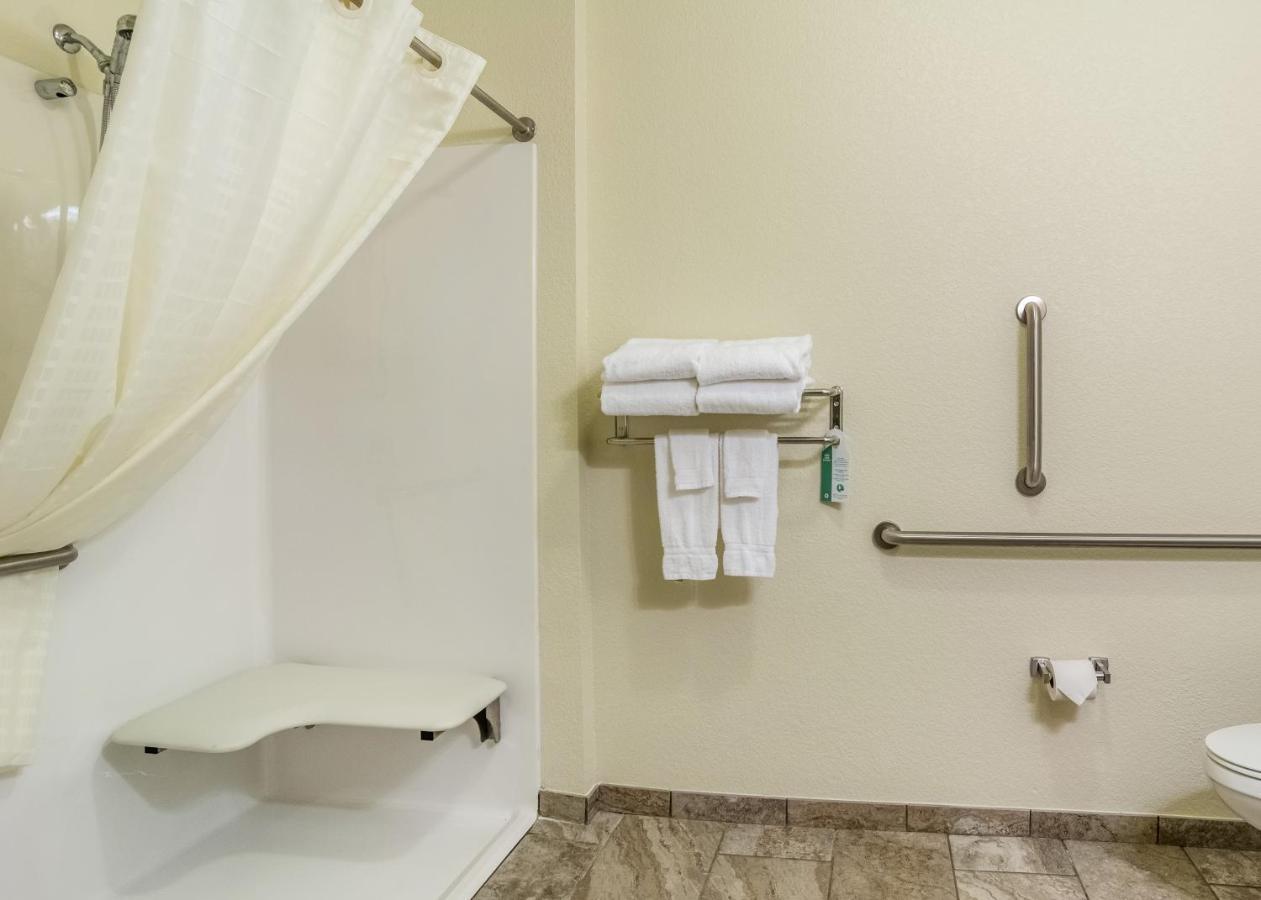 Cobblestone Hotel & Suites - Erie Luaran gambar