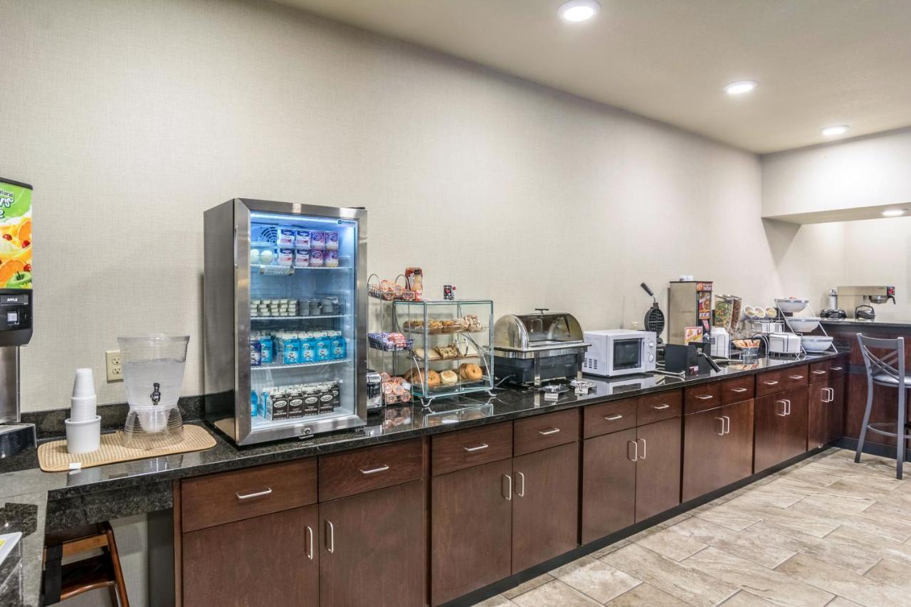 Cobblestone Hotel & Suites - Erie Luaran gambar