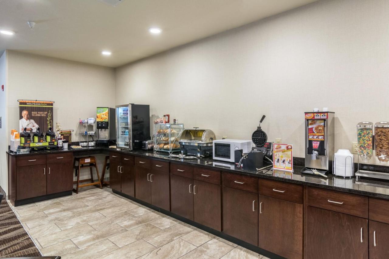 Cobblestone Hotel & Suites - Erie Luaran gambar